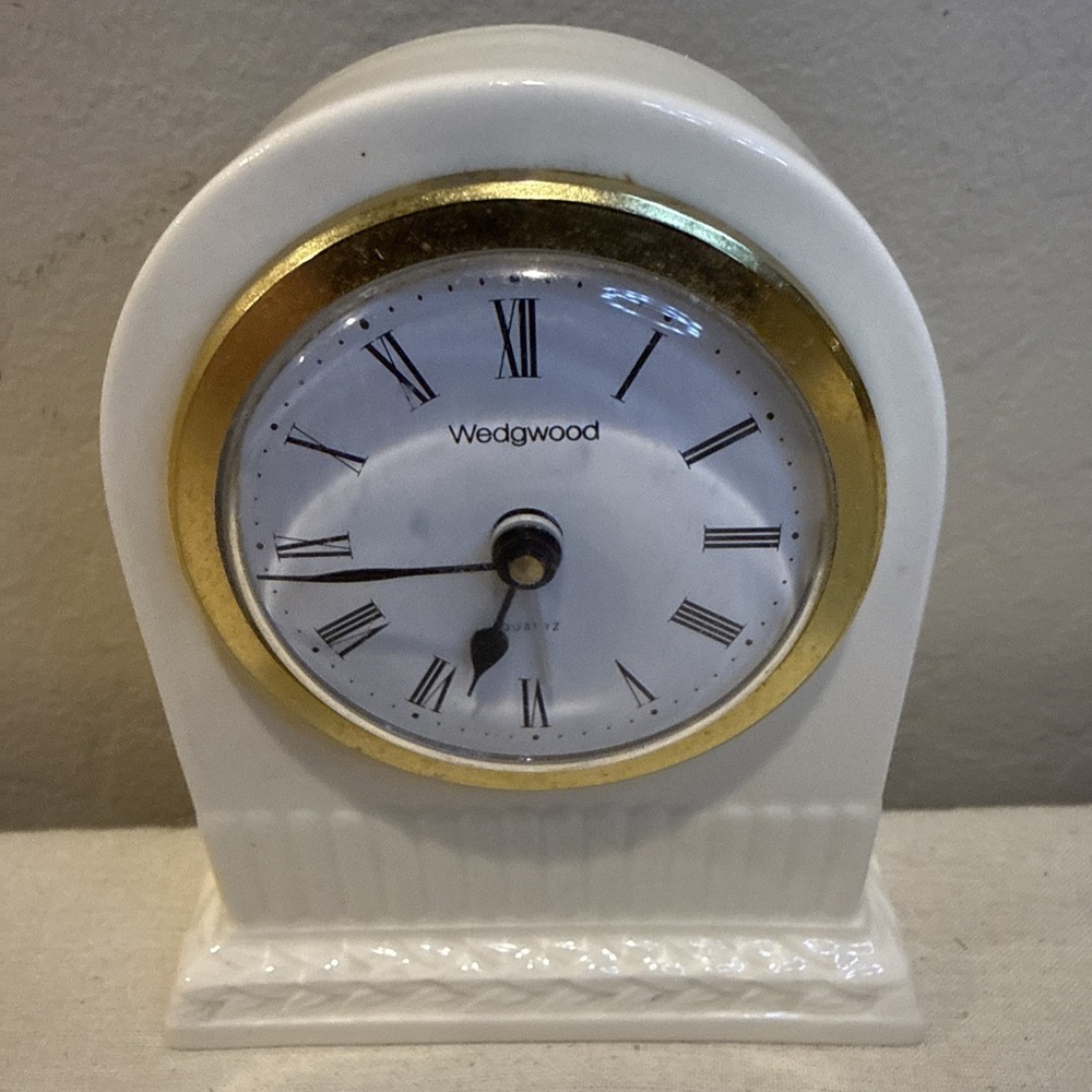Wedgwood Edme Bone China Dome Clock Etruria Barlaston Porcelain Vintage Beige